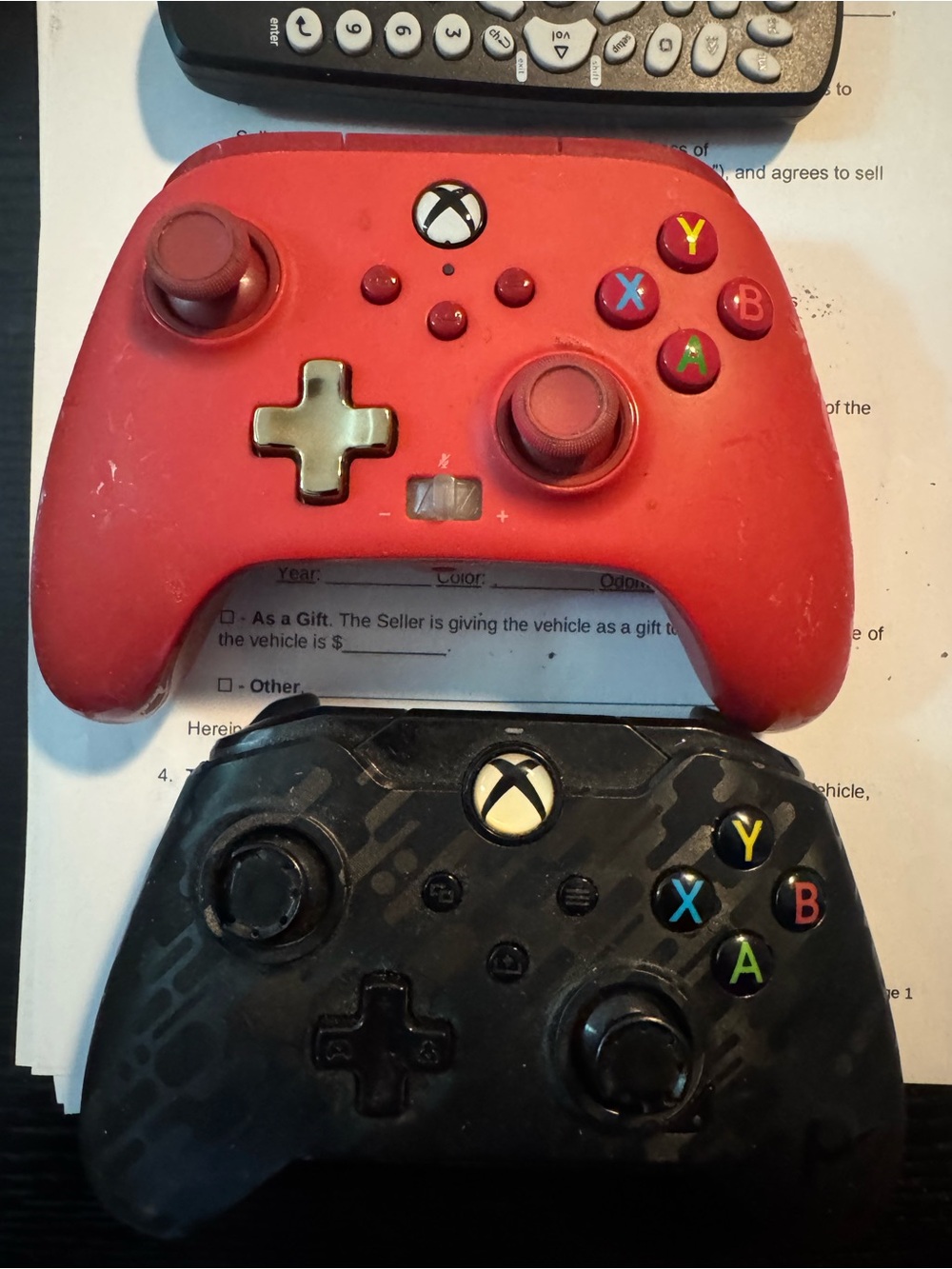 Xbox Wireless Controller - Red and Black - Comfortable Gaming Gamepad